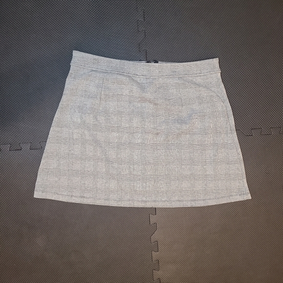 GAP Plaid mini Skirt - Picture 4 of 4